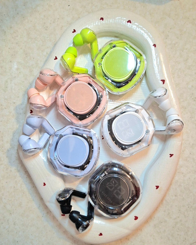 ایرپاد شیشه ای مدل Ultrapods pro با تنوع رنگبندی