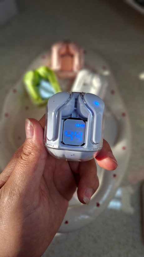 ایرپاد شیشه ای مدل Ultrapods Max و شارژ type-c با تنوع رنگ